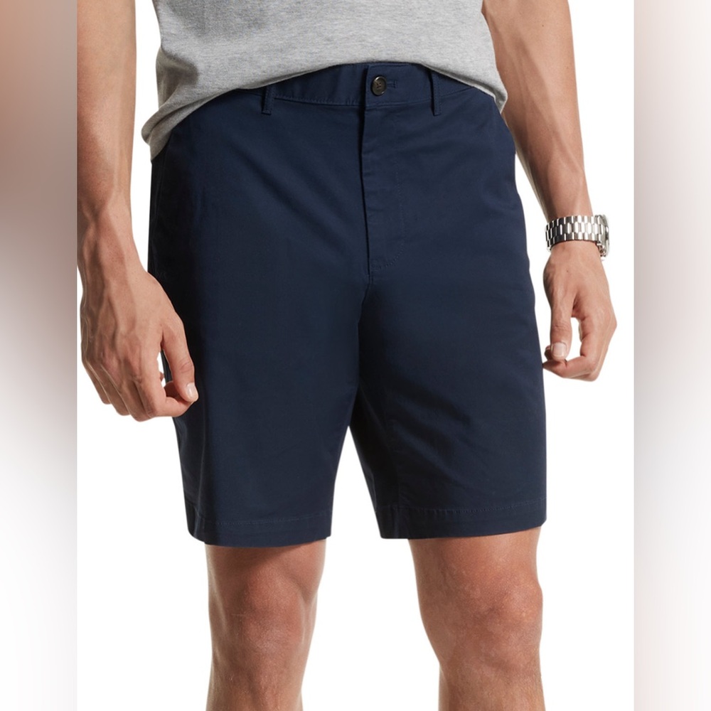 Michael Kors Men's Slim Fit Stretch 9" Shorts